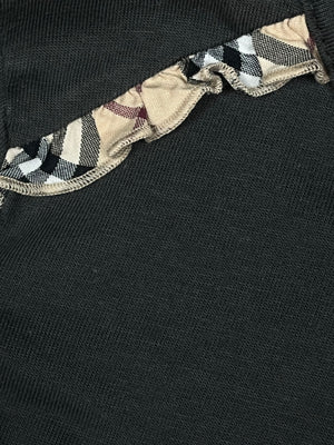 vintage Burberry longsleeve {XS}