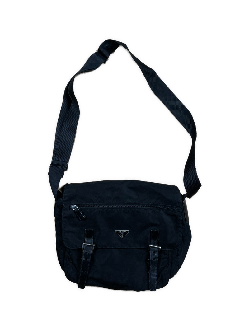 vintage Prada messengerbag