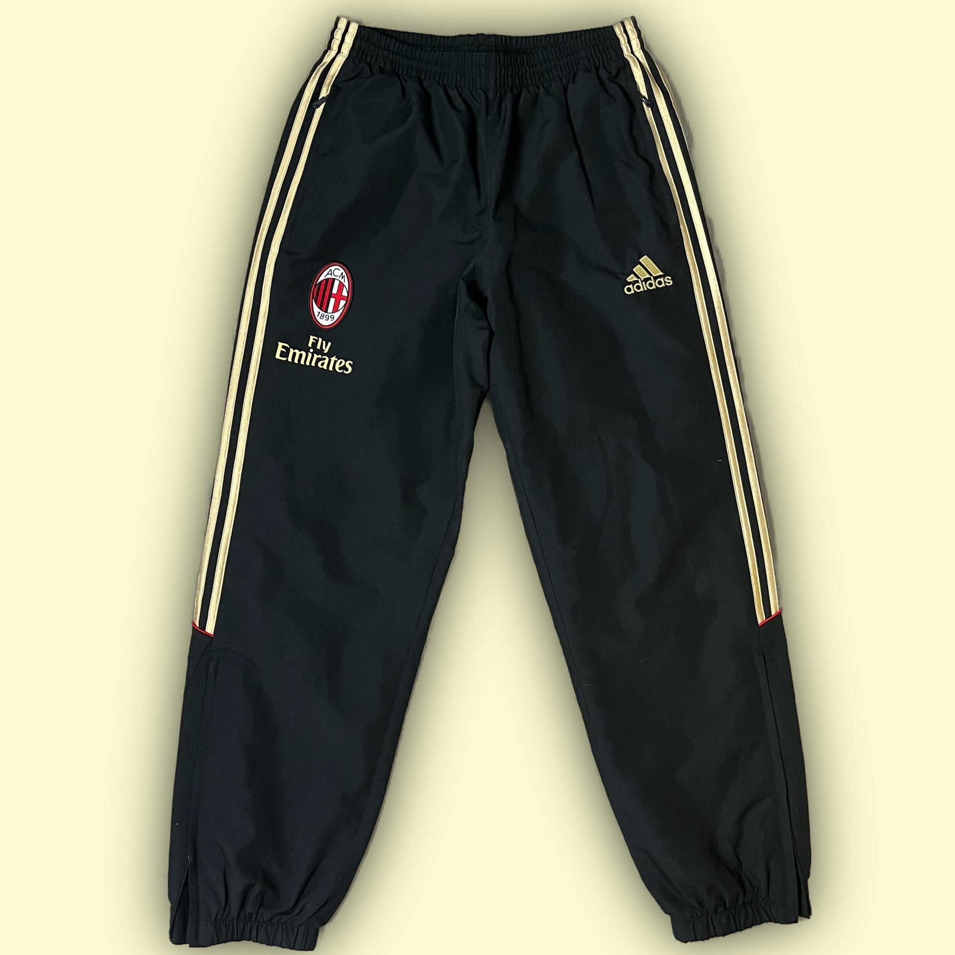 vintage Adidas Ac Milan tracksuit {L-XL}