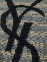 Load image into Gallery viewer, vintage Yves Saint Laurent knittedsweater {L}
