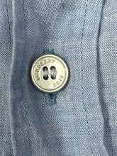 Cargar imagen en el visor de la galería, vintage babyblue Burberry shirt {S}
