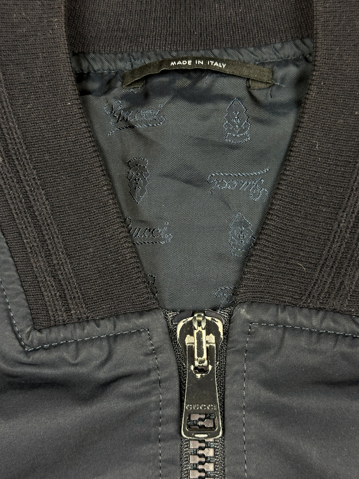 vintage Gucci bomber {S}