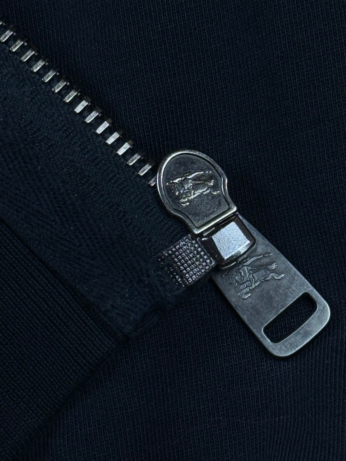 vintage Burberry sweatjacket {XL}