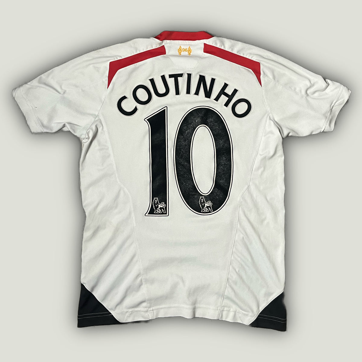 vintage Warrior Fc Liverpool COUTINHO 10 2013-2014 away jersey {S}