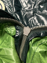 Charger l&#39;image dans la galerie, vintage Moncler windbreaker {M}
