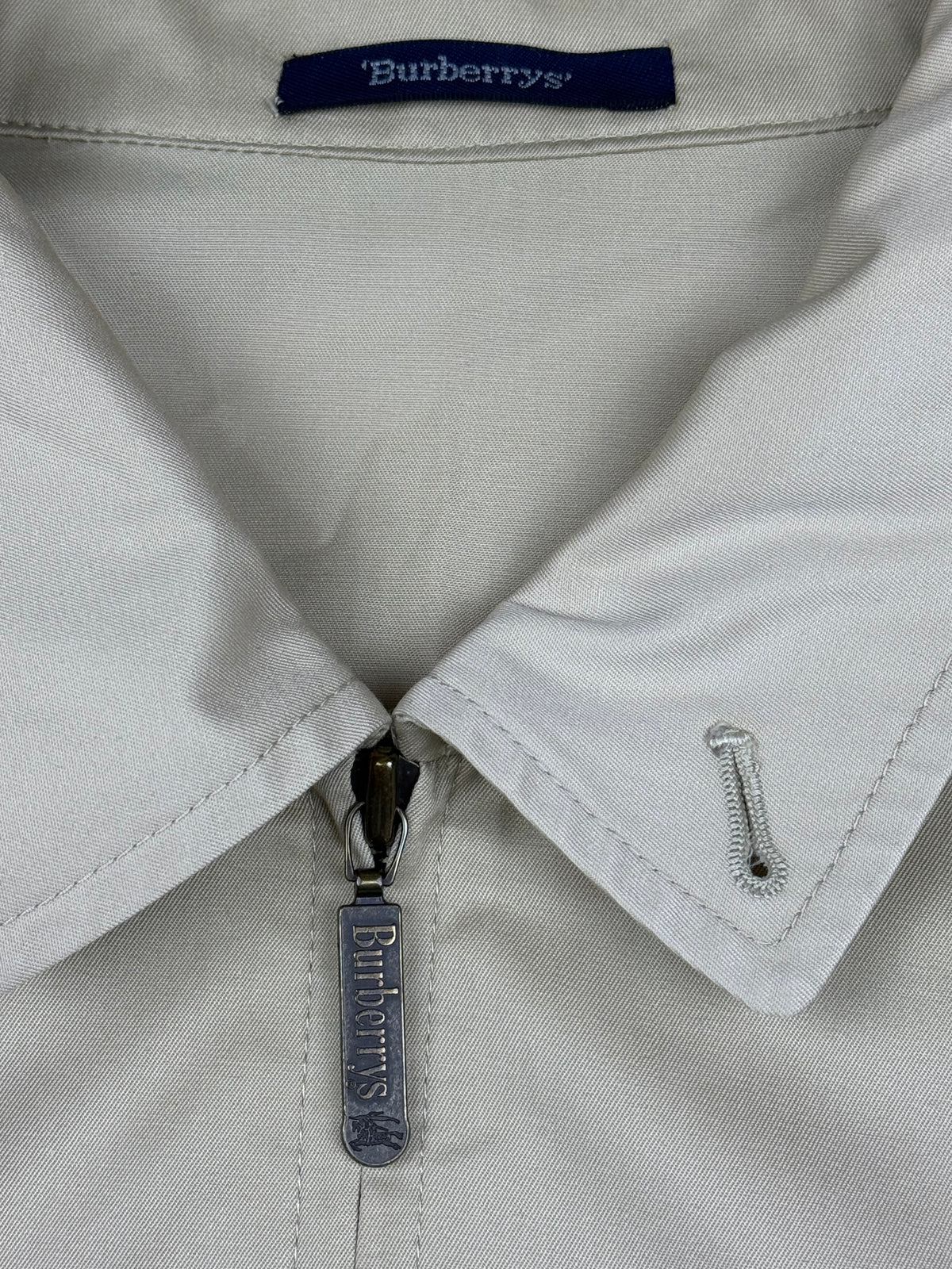 vintage Burberry harringtonjacket {XL}