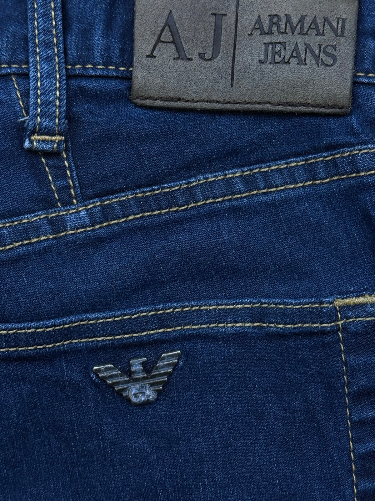 vintage Armani jeans {S}