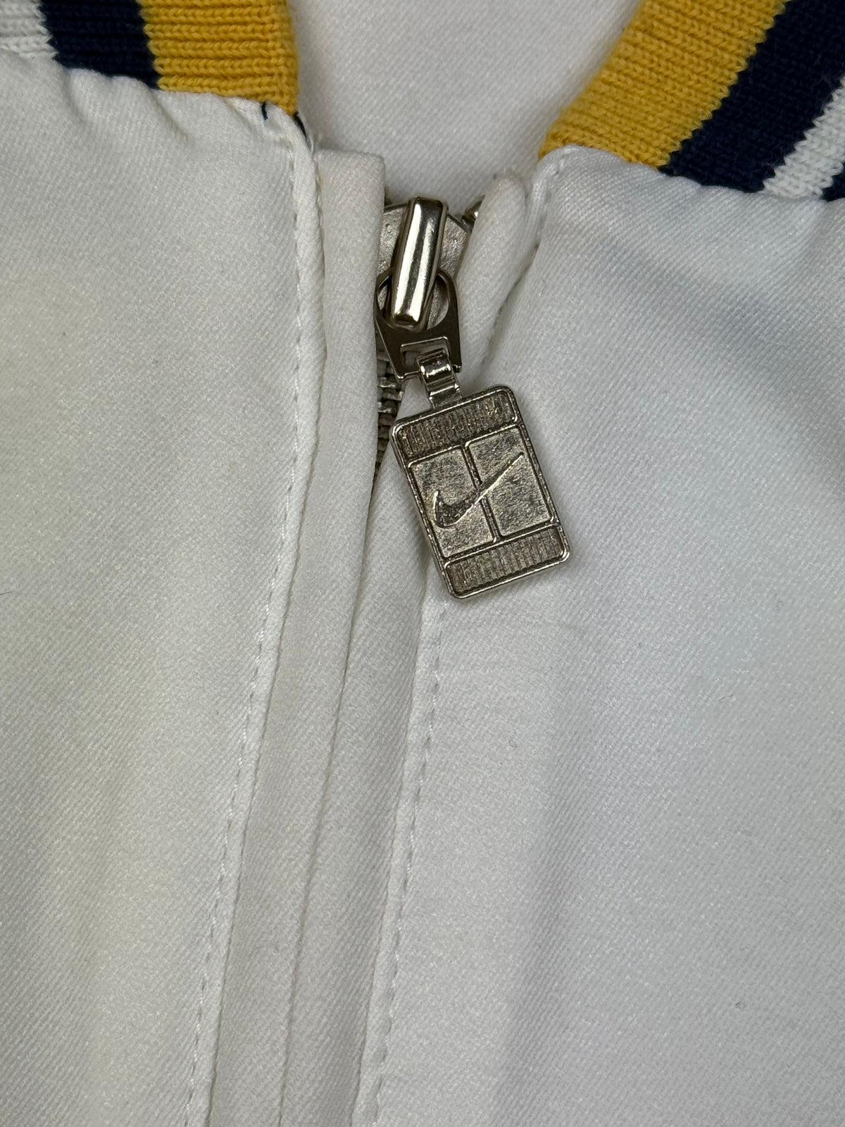 vintage Nike windbreaker {XL}