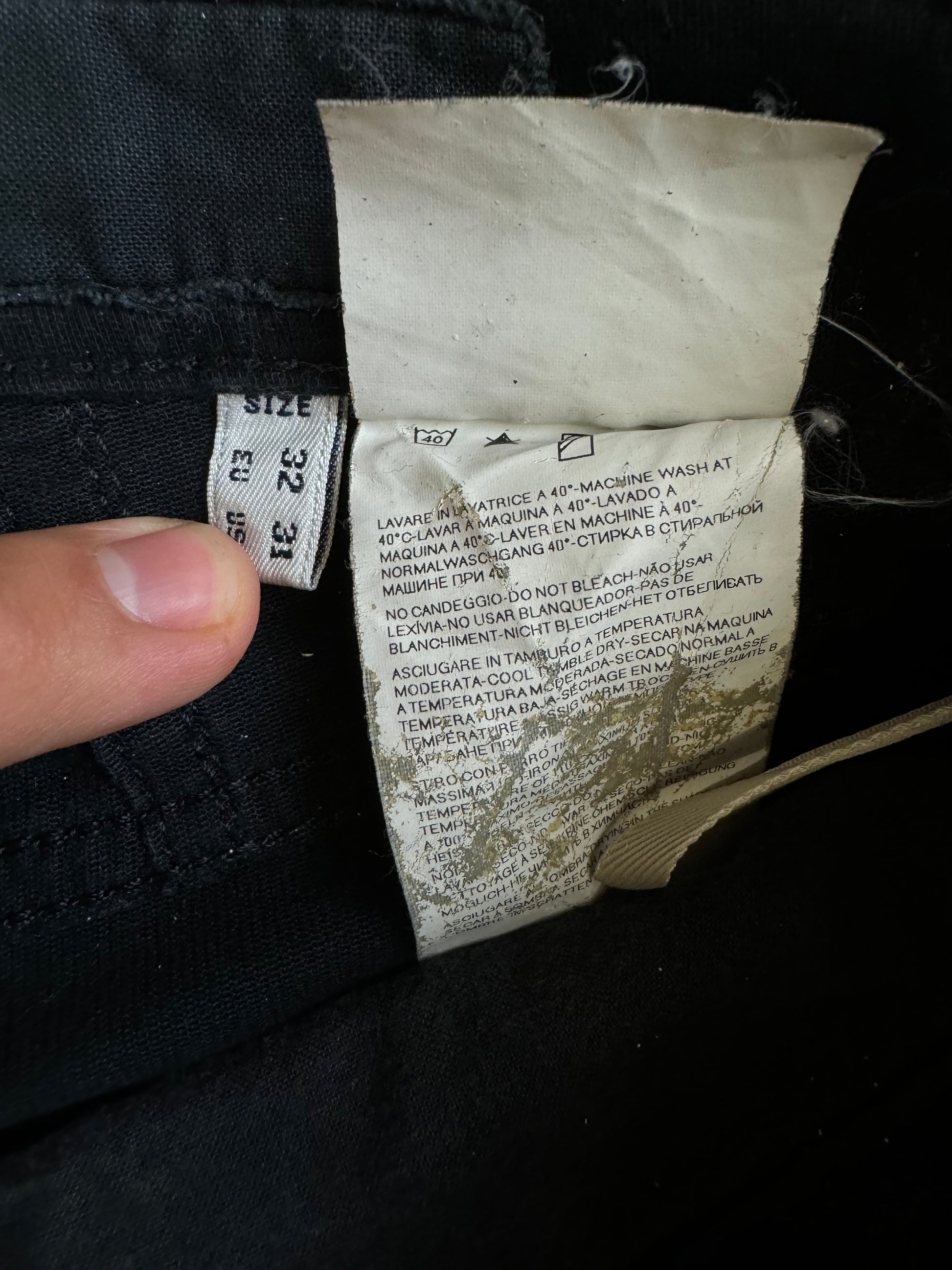 vintage Armani jeans {M}