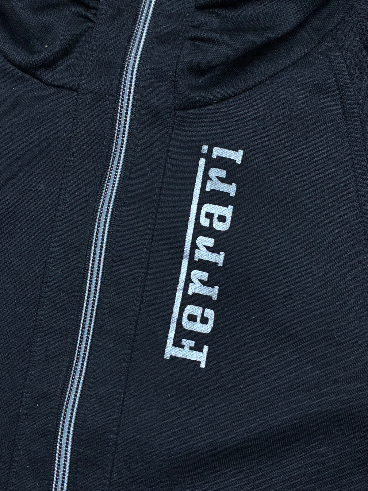 vintage Puma Ferrari sweatjacket {S}