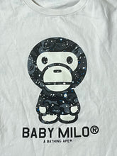 Lade das Bild in den Galerie-Viewer, vintage BAPE Baby Milo t-shirt {M}
