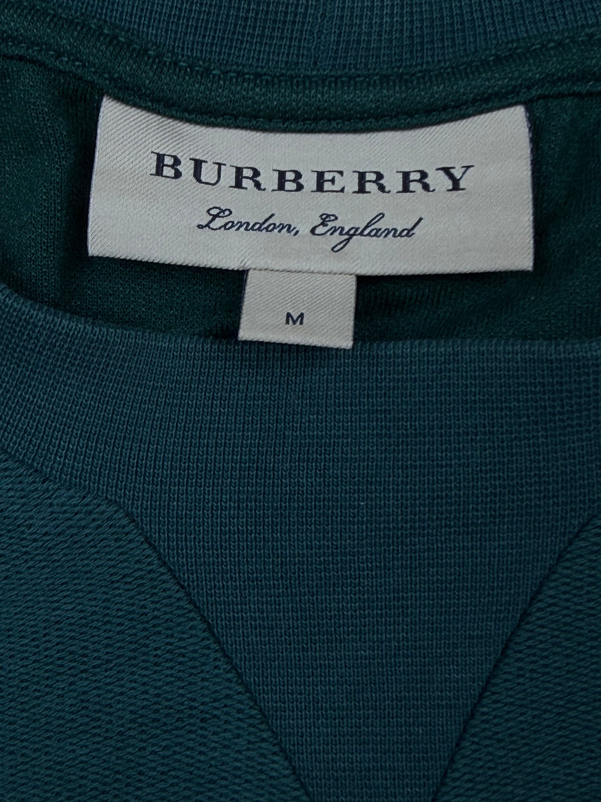 vintage Burberry sweater {M}