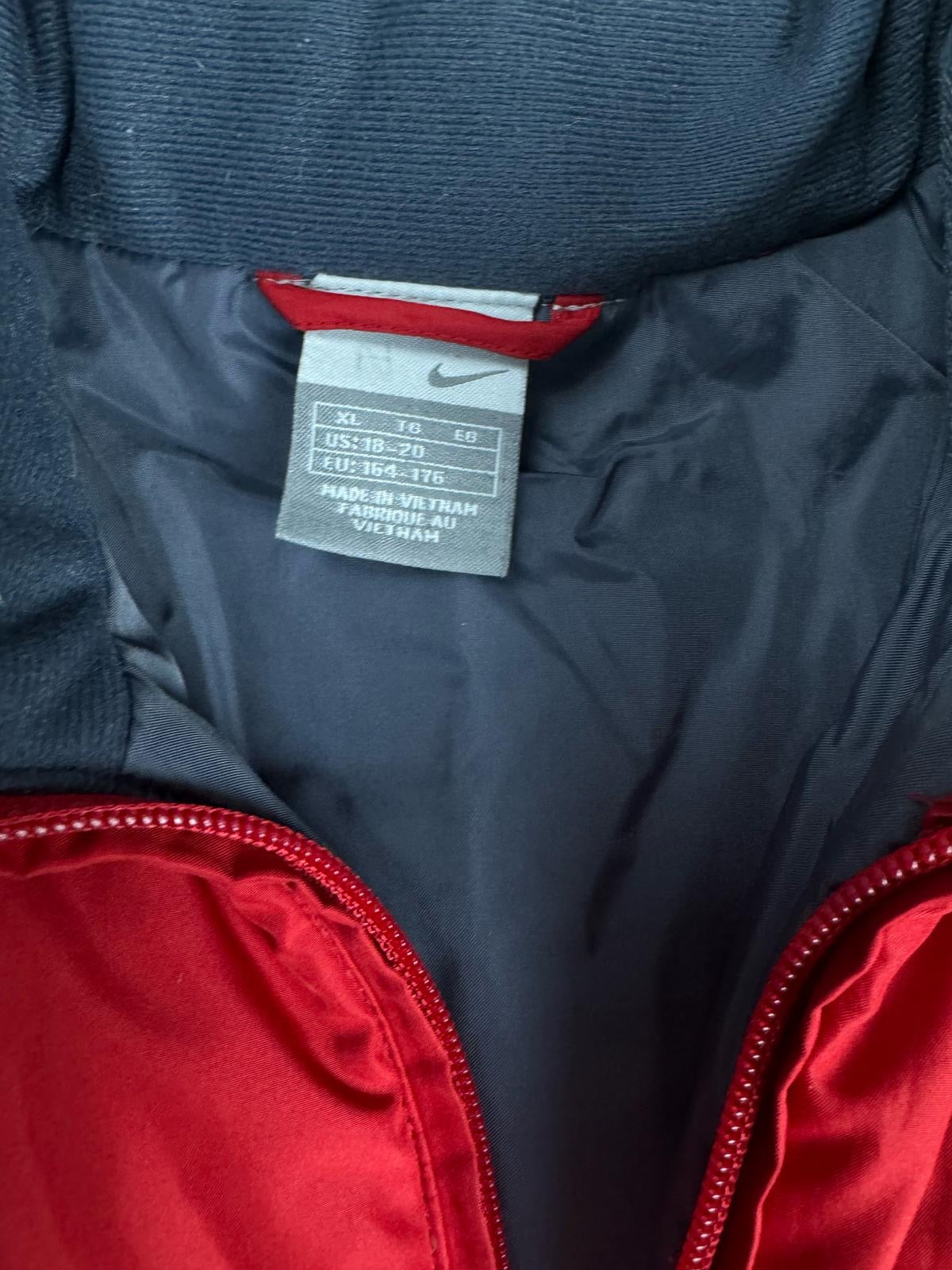 vintage Nike vest {S}