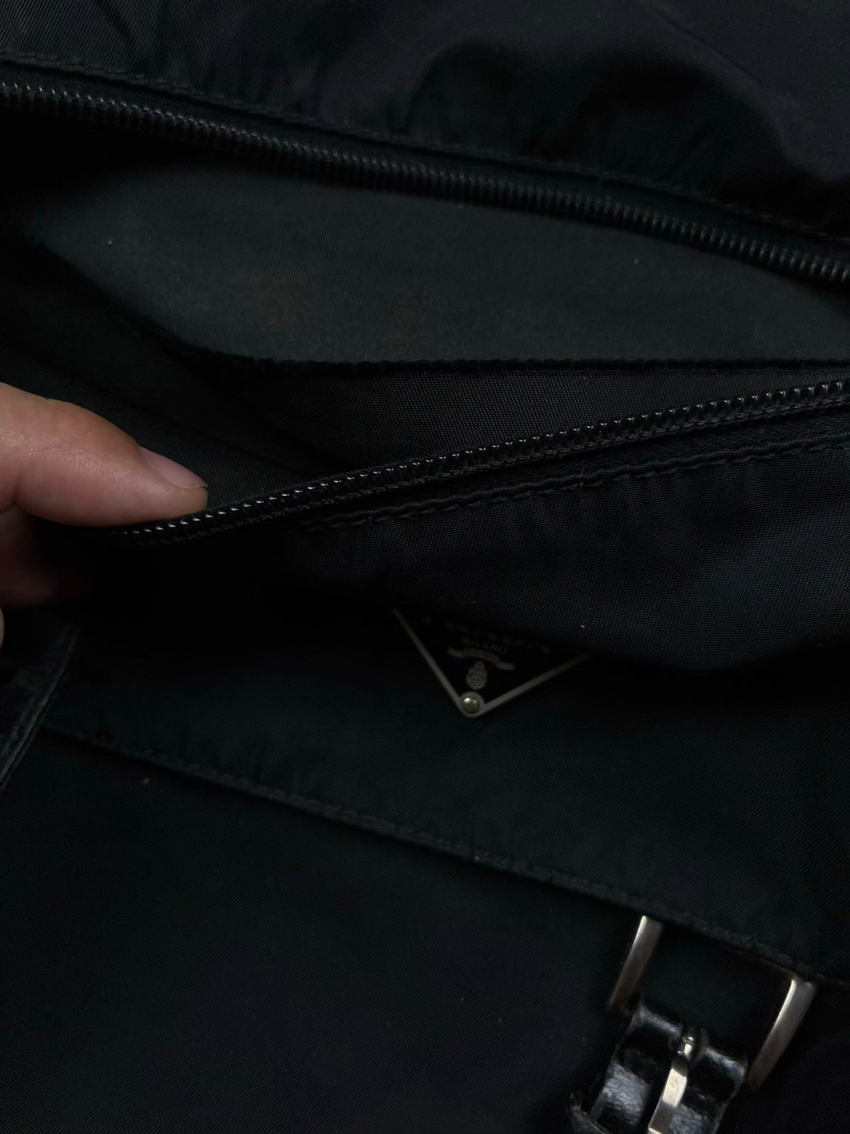vintage Prada messengerbag