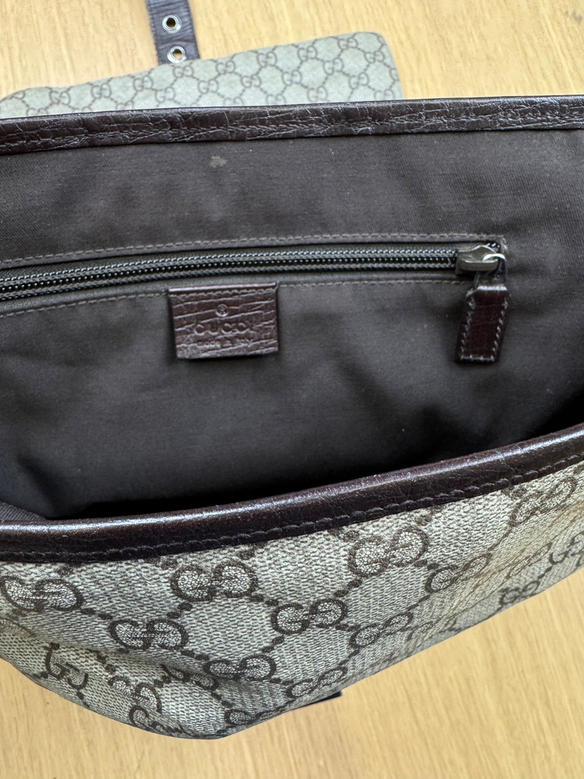 vintage Gucci messengerbag