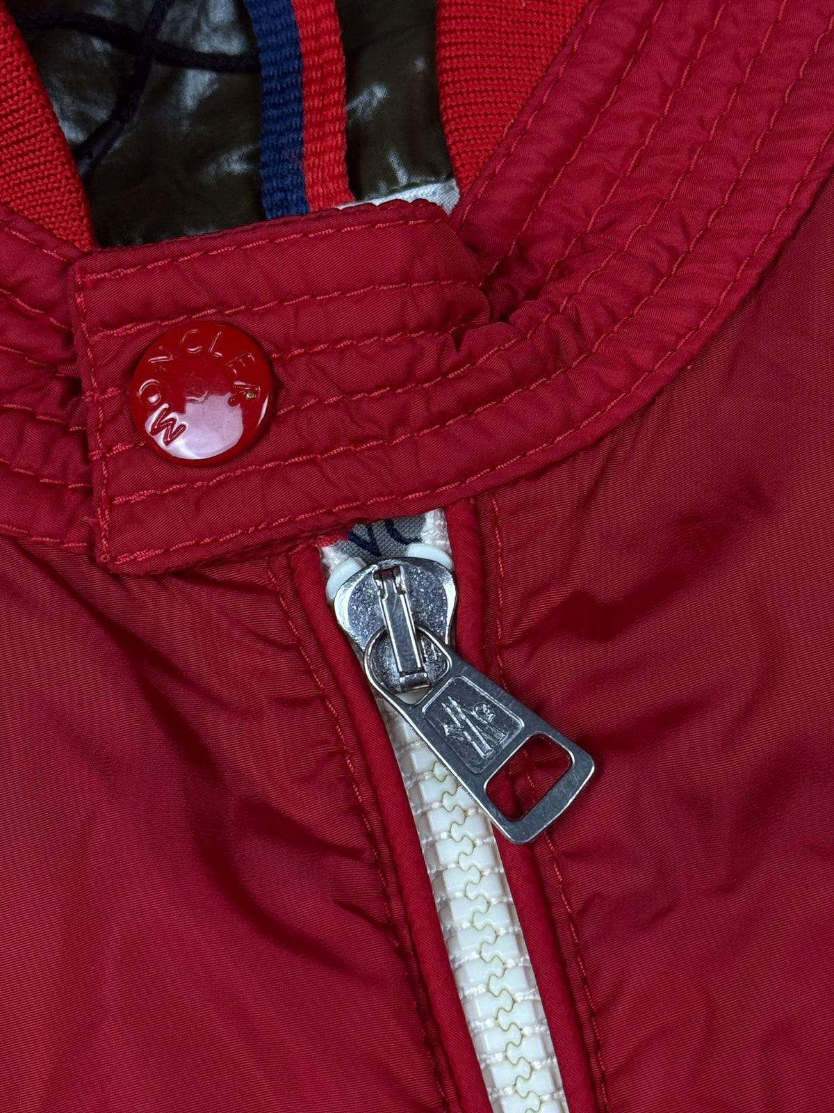 vintage Moncler windbreaker {M}