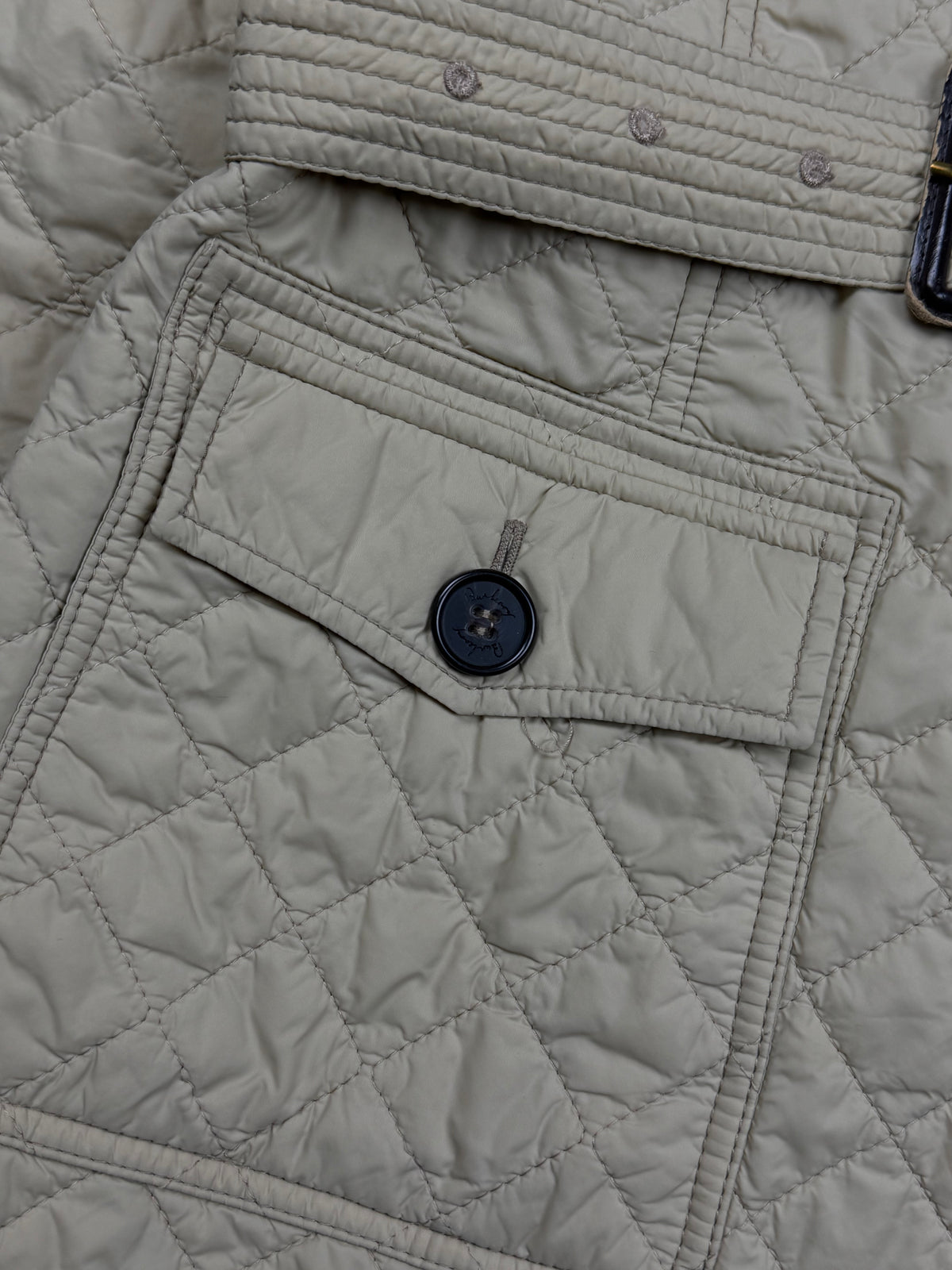vintage Burberry coat {M}