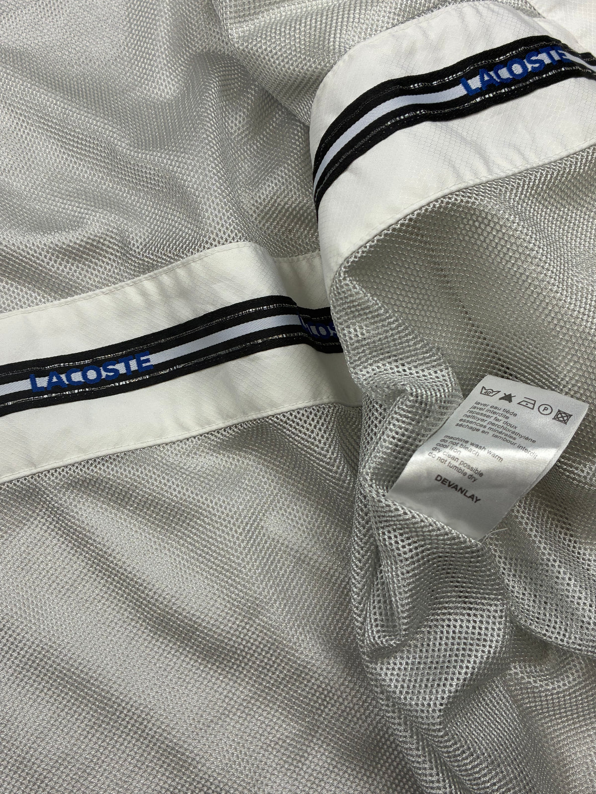 vintage Lacoste windbreaker {L}