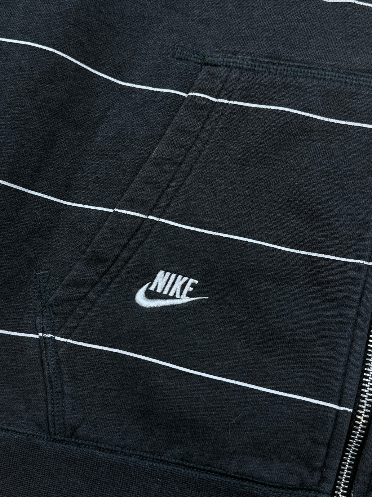 vintage Nike sweatjacket {L}