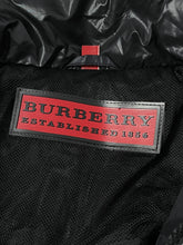 Load image into Gallery viewer, vintage Burberry winterjacket {XL}
