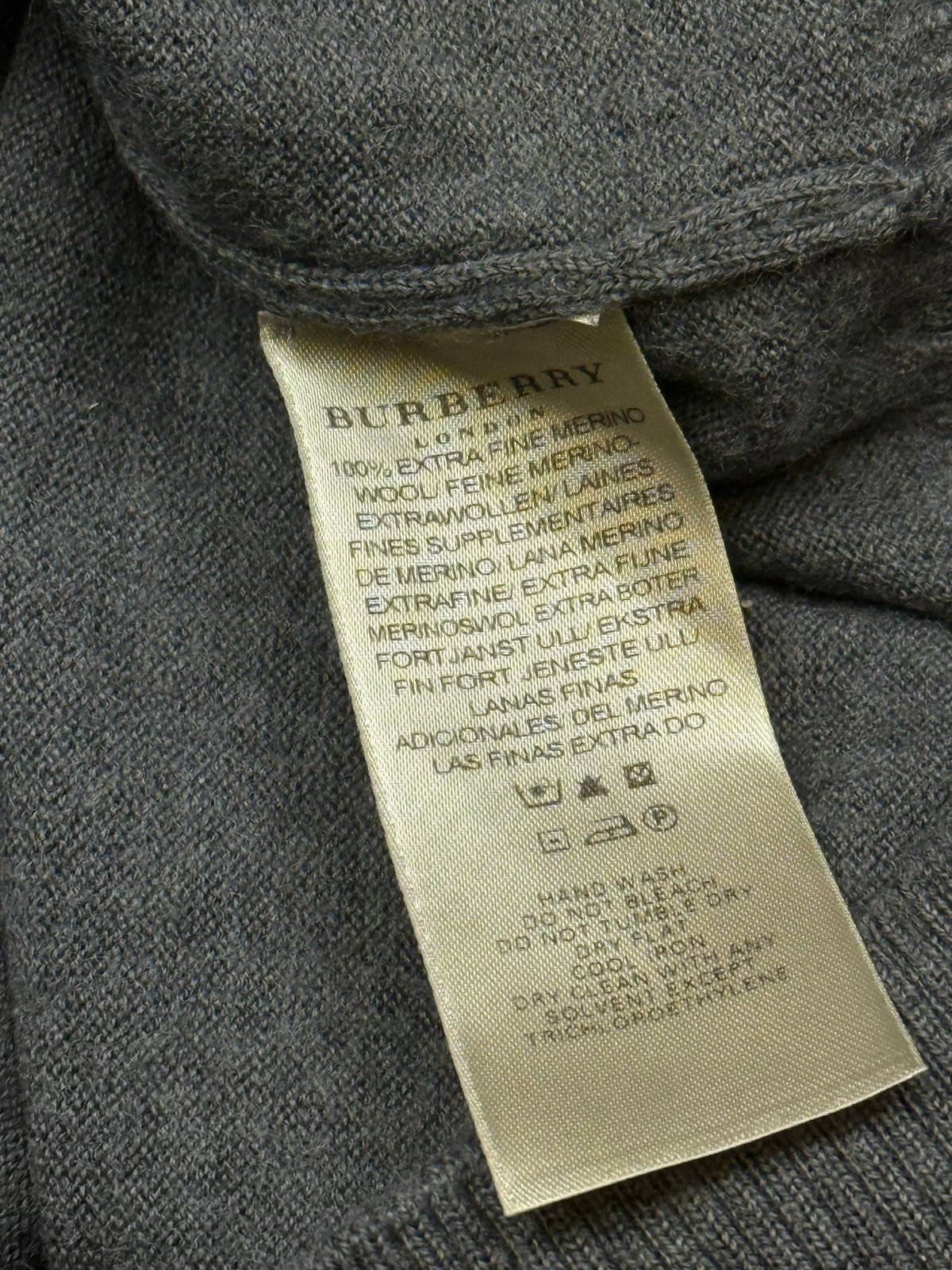 vintage Burberry quarterzip {S}