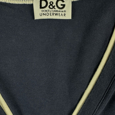 vintage Dolce & Gabbana v-neck t-shirt {M}