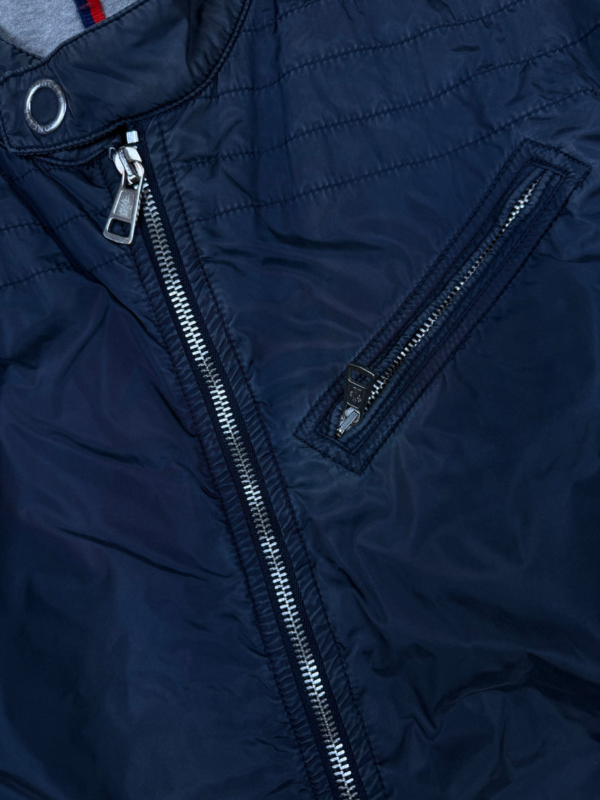 vintage Moncler windbreaker {M}
