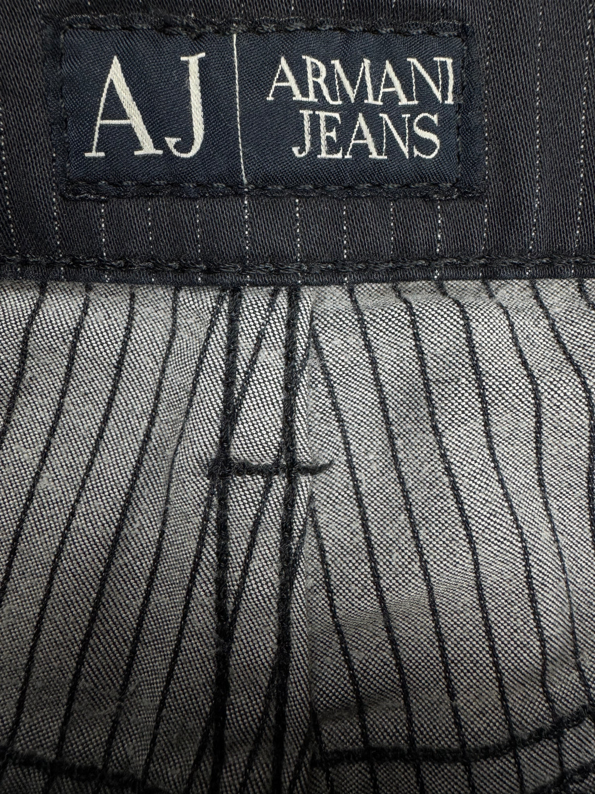 vintage Armani jeans {S}