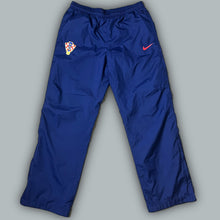 Lade das Bild in den Galerie-Viewer, vintage Nike Croatia trackpants {L}
