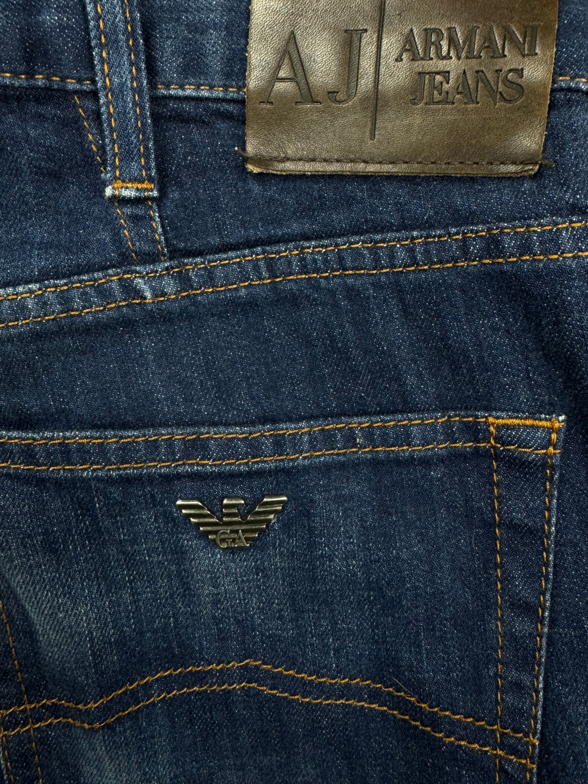 vintage Armani jeans {M}