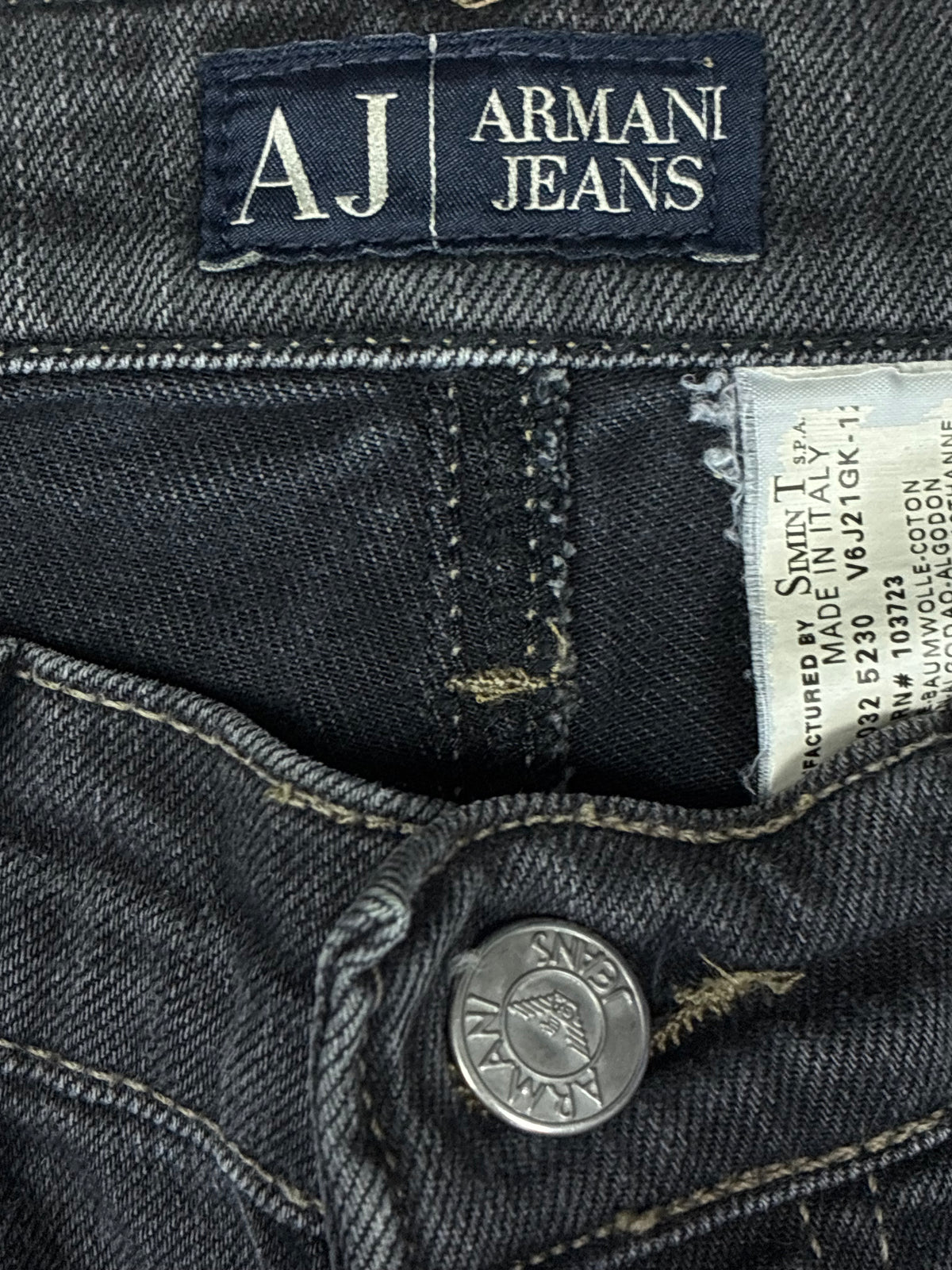 vintage Armani jeans {S}