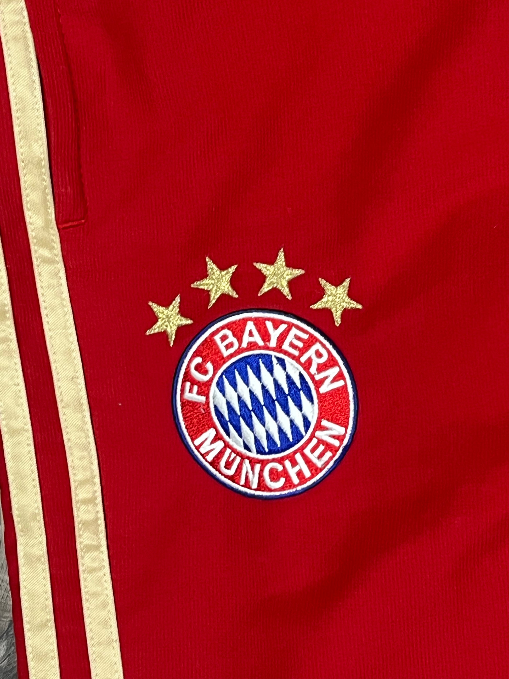 vintage Adidas Fc Bayern Munich trackpants {XS}