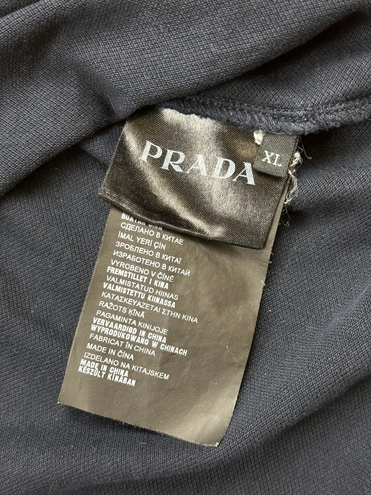 navyblue Prada polo {L}