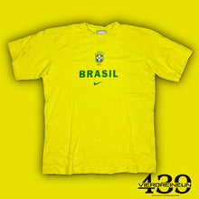 Load image into Gallery viewer, vintage Nike Brasil t-shirt {XL}
