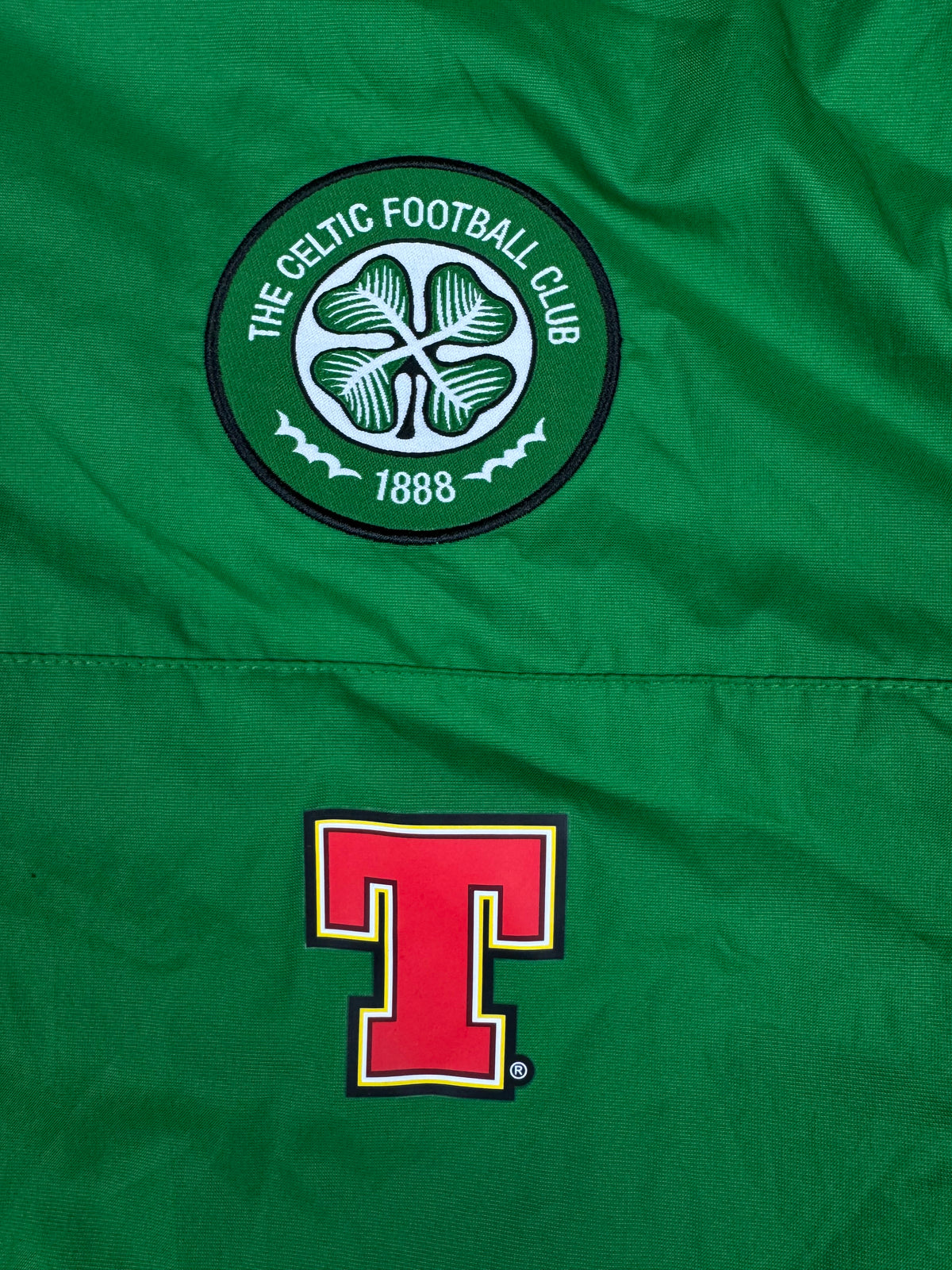 vintage Nike Fc Celtic windbreaker {XL}
