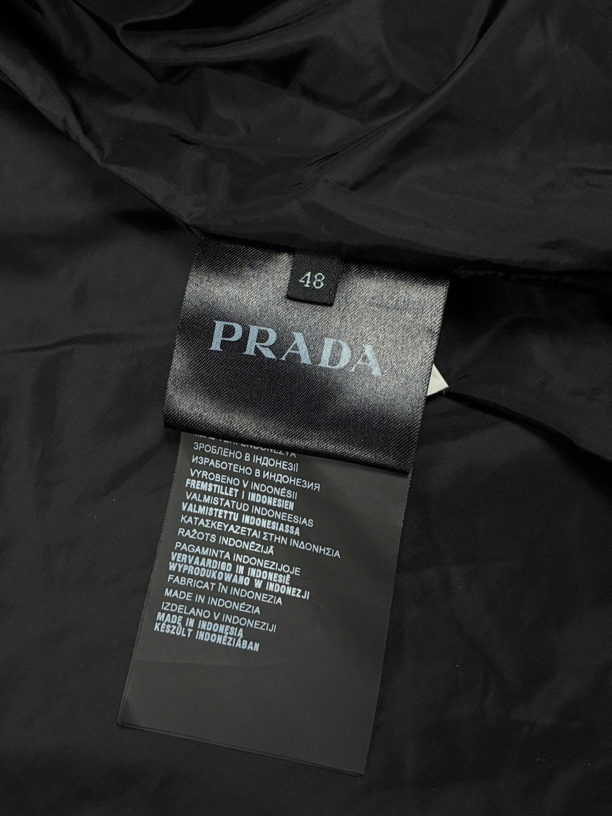 vintage Prada pufferjacket {M}