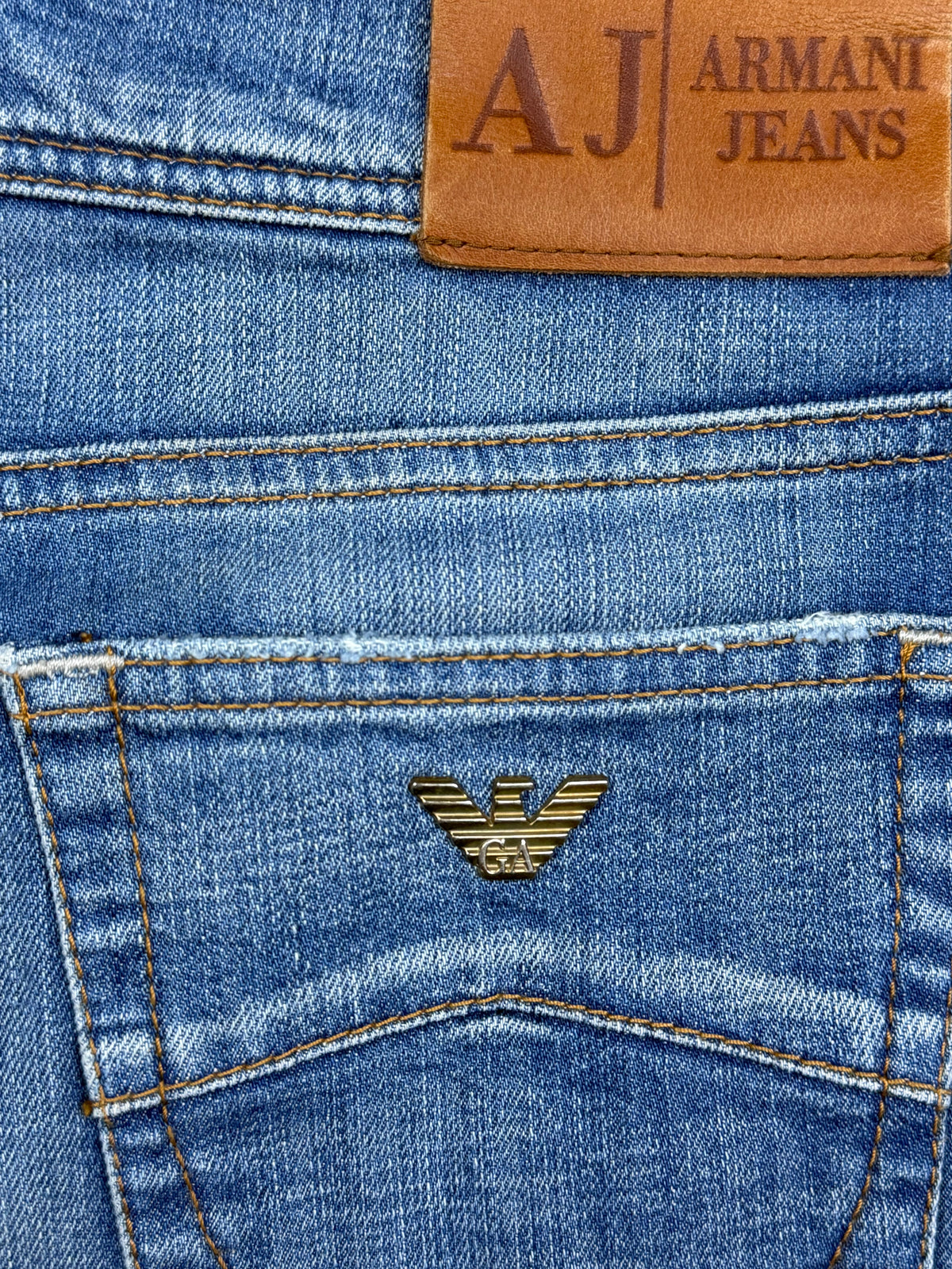 vintage Armani jeans {S}