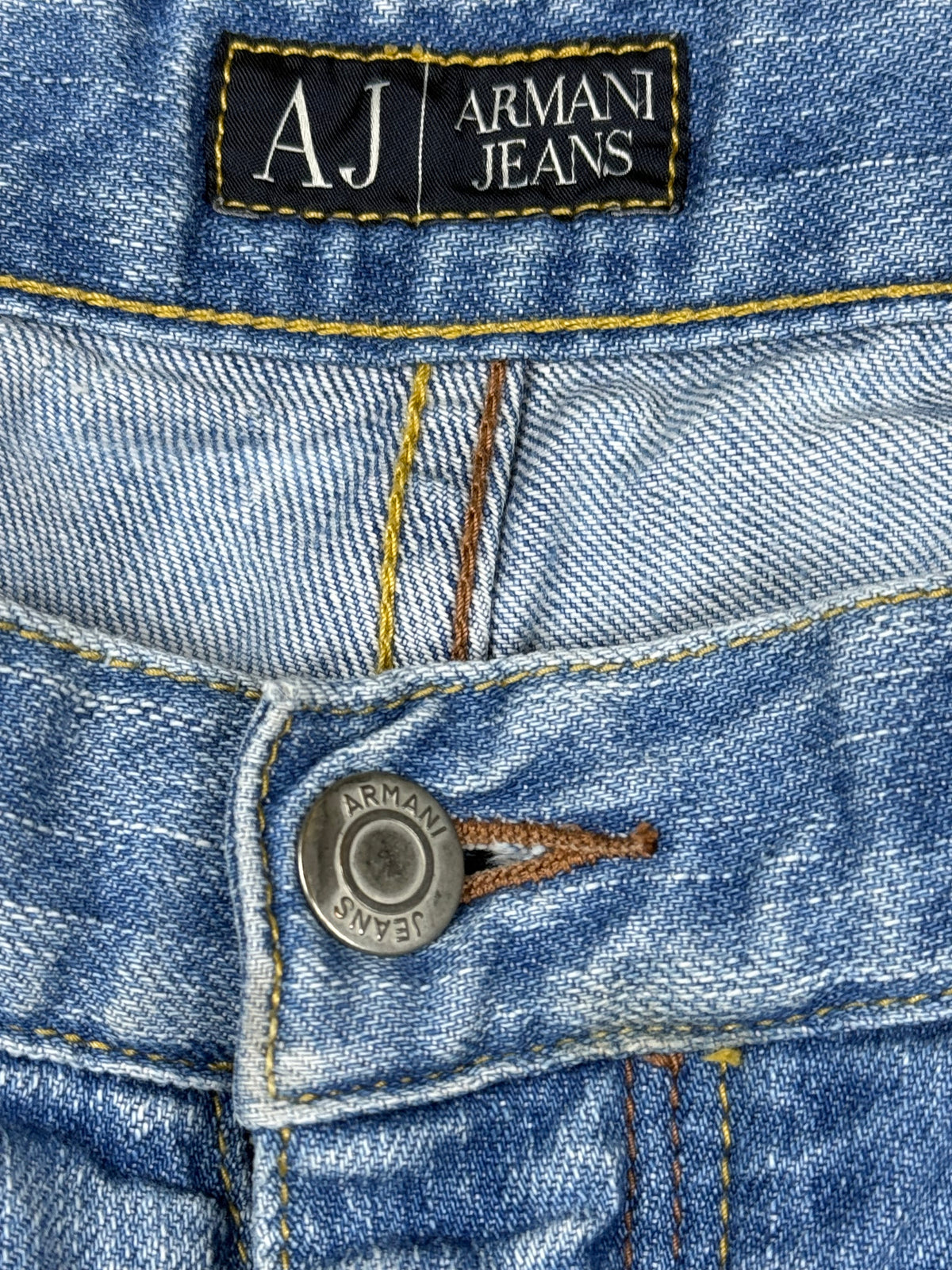 vintage Armani jeans {M}