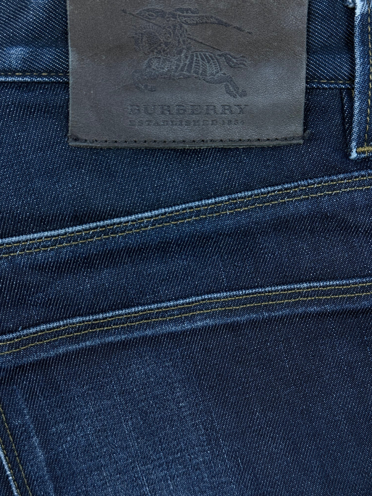vintage Burberry jeans {S}