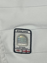 Φόρτωση εικόνας στο εργαλείο προβολής Συλλογής, vintage Umbro England 2004 home jersey {M}
