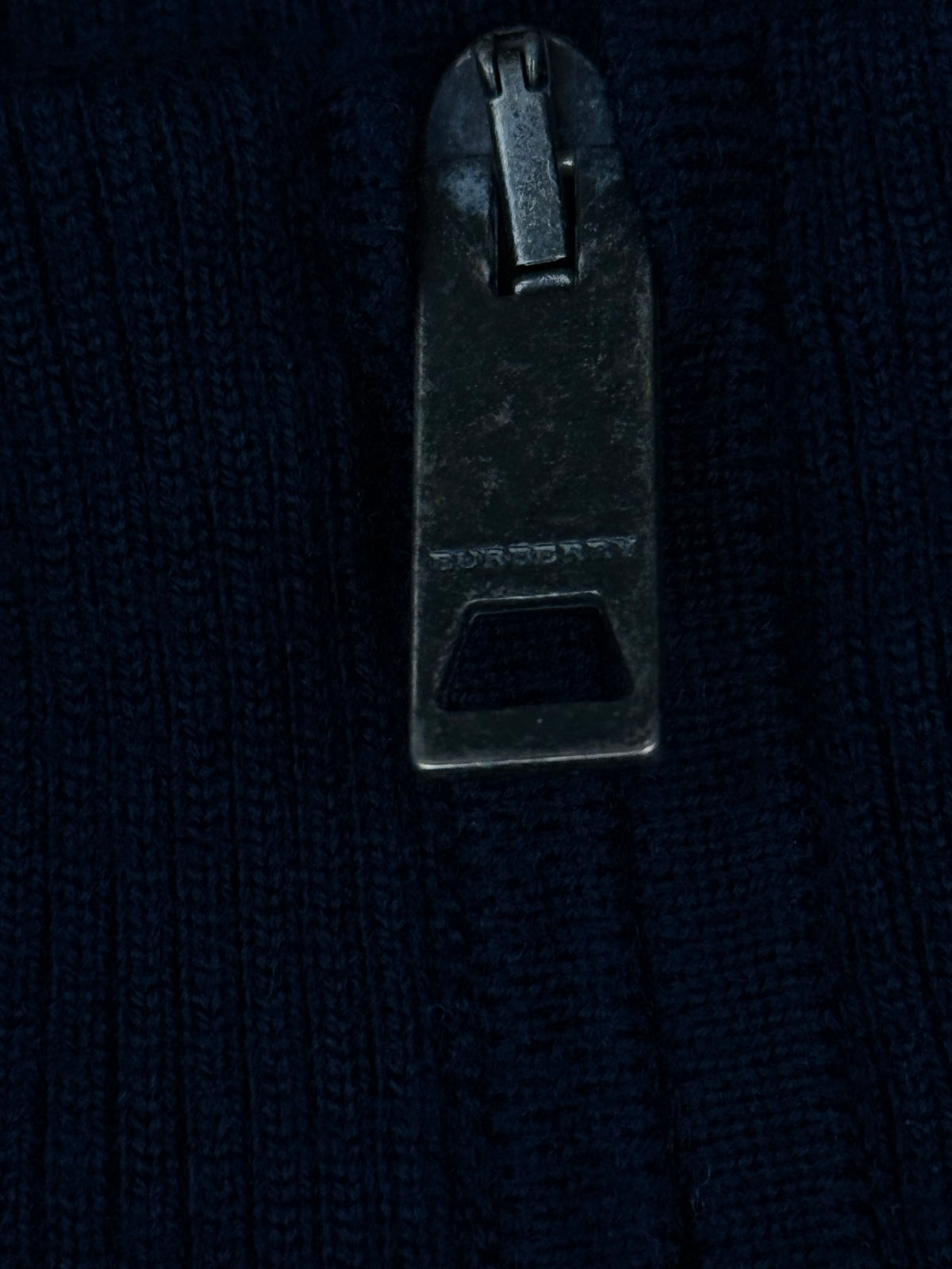 vintage Burberry quarterzip {S}