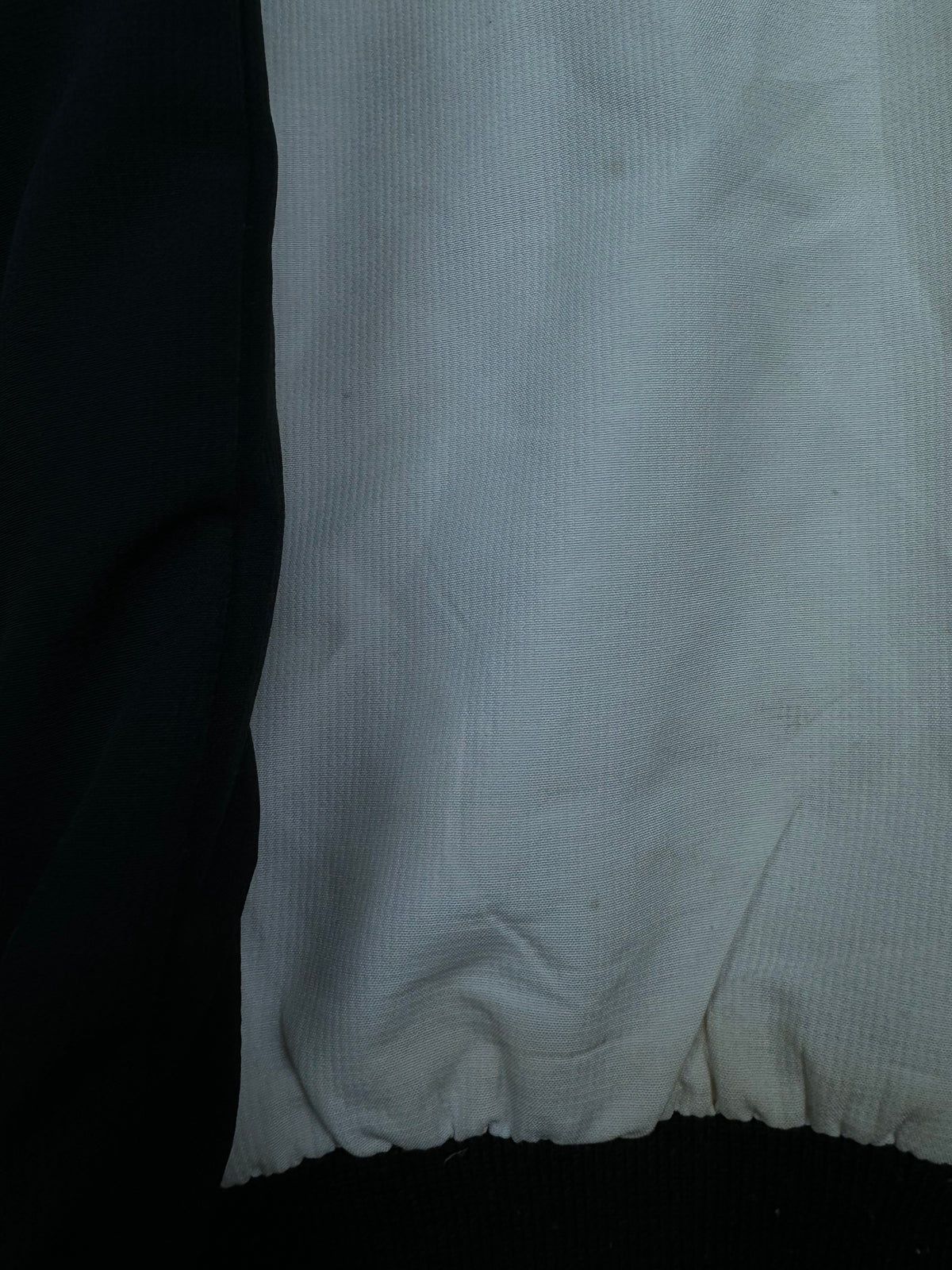 vintage Lacoste windbreaker {L}