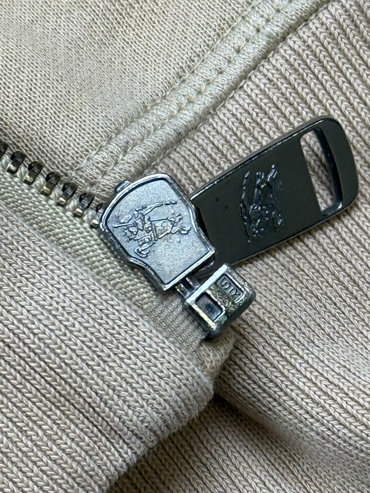vintage Burberry sweatjacket {M}