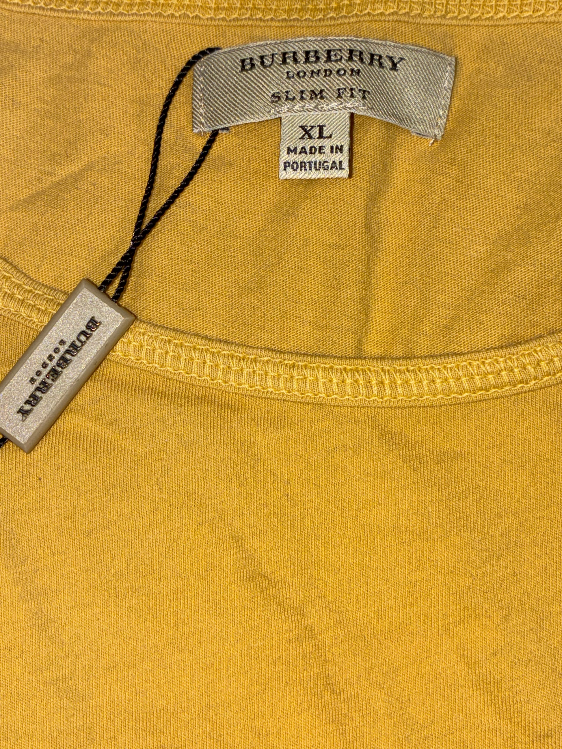 vintage Burberry t-shirt DSWT {XL}