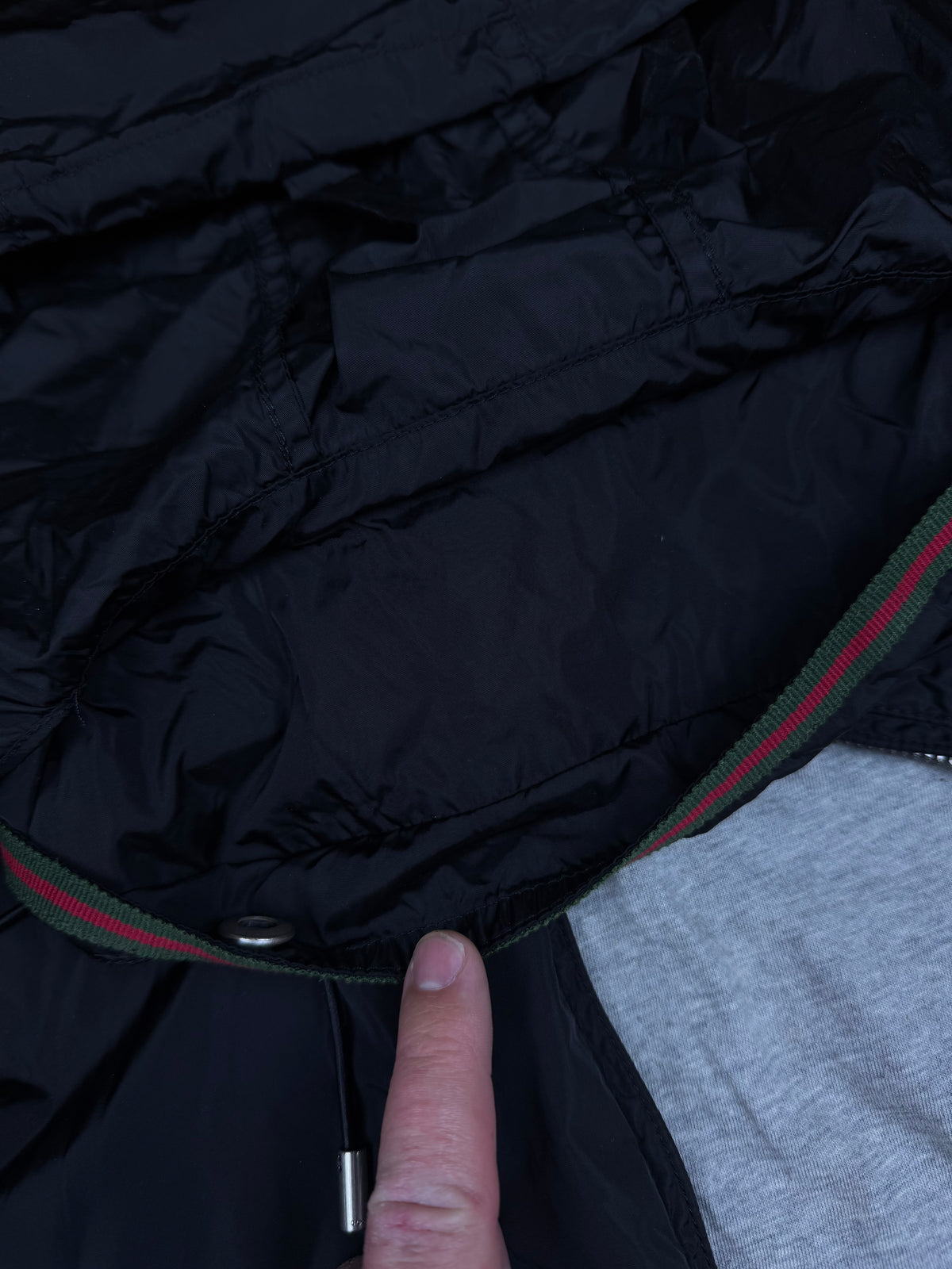 vintage Gucci windbreaker {M}