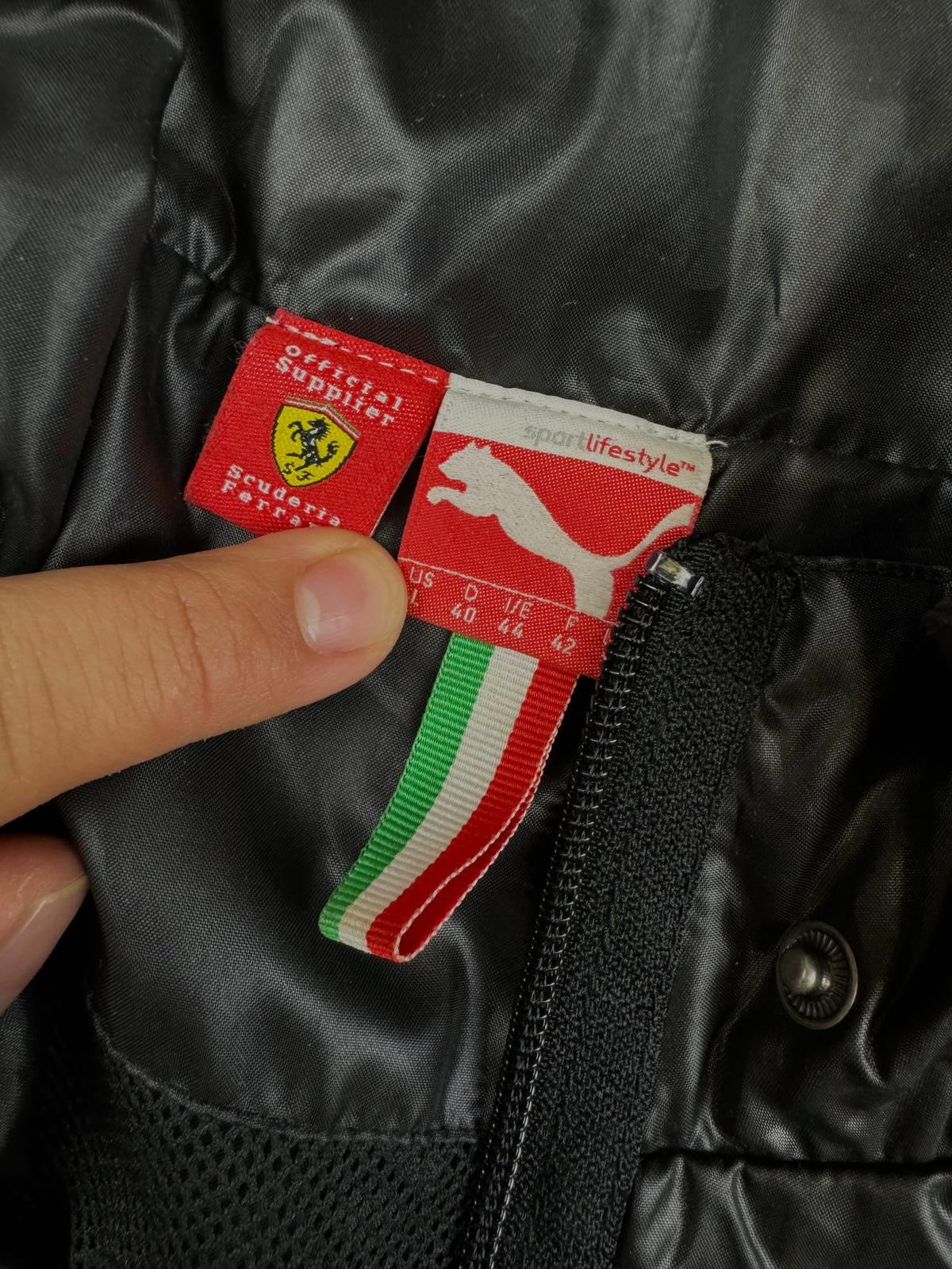 vintage Puma Ferrari windbreaker {M}