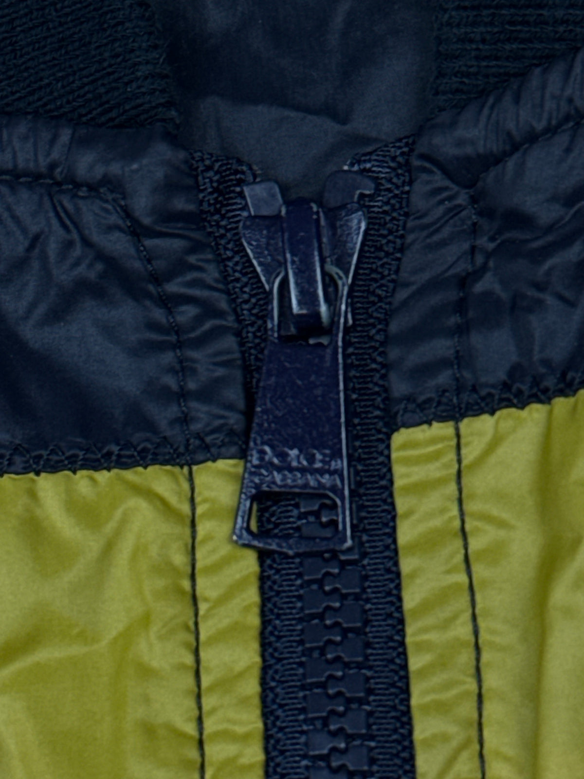vintage Dolce & Gabbana windbreaker {S}
