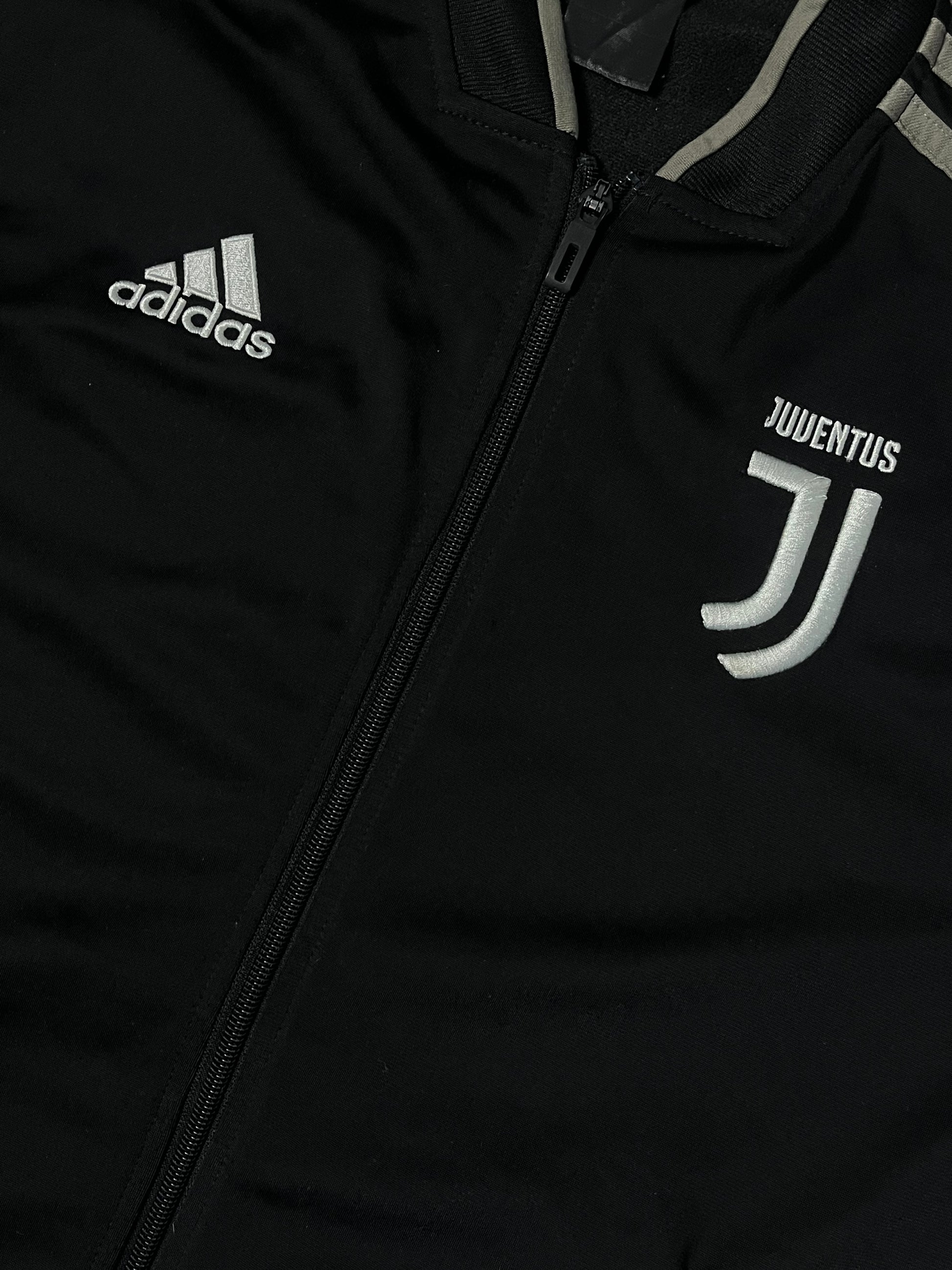 black Adidas Juventus Turin tracksuit {XS}