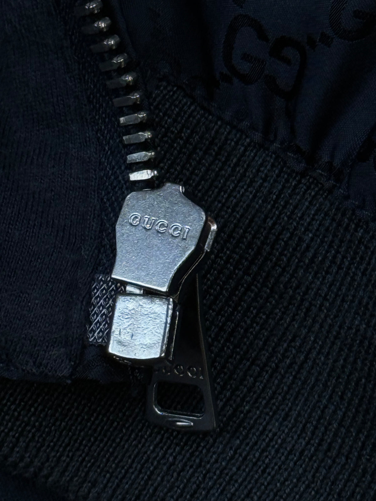 vintage Gucci monogram windbreaker {M}