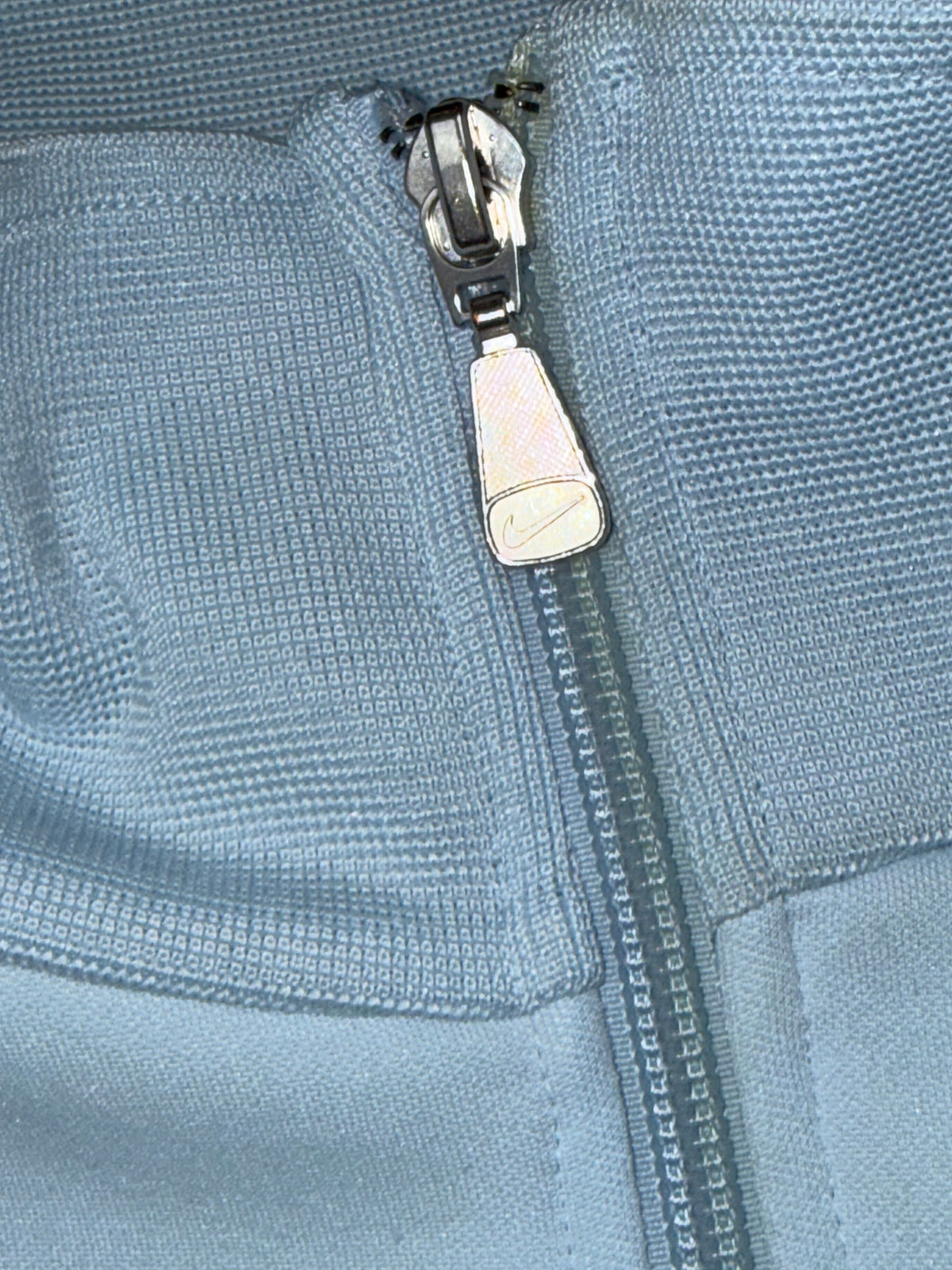 vintage babyblue Nike sweatjacket {XL}